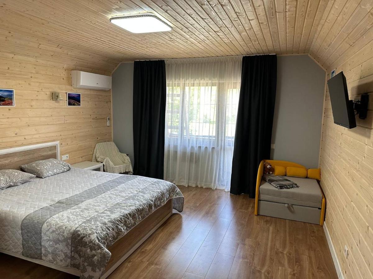 Carpathian Dream Apartments Яремче Екстер'єр фото